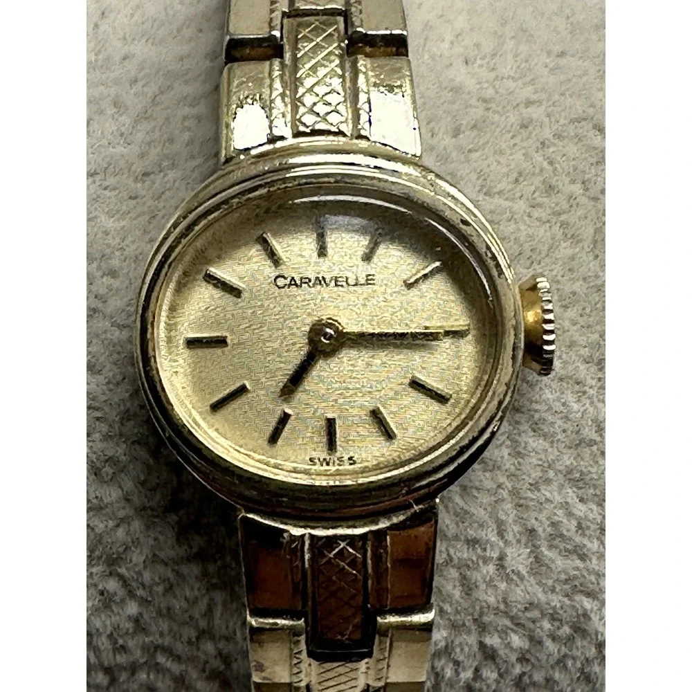 Caravelle N9 1979 Ladies Manual Wind Watch Works 17MM 6.25